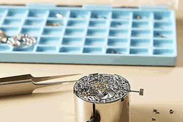 深圳卡地亚手表维修网点地址